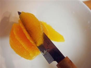 熏鸭胸佐香橙沙拉的做法步骤2