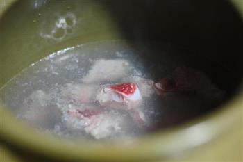 海带玉米排骨汤的做法步骤3