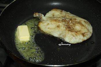 黄油香煎银鳕鱼的做法步骤6