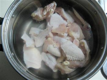 鸡翅菌菇汤手擀面的做法步骤6