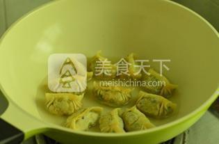 韭菜煎饺的做法步骤10