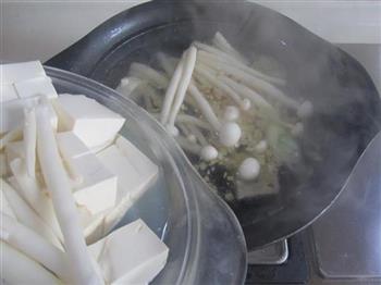 鱼糕豆腐锅的做法步骤4