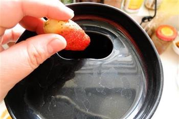 草莓鲜橙果汁的做法步骤4