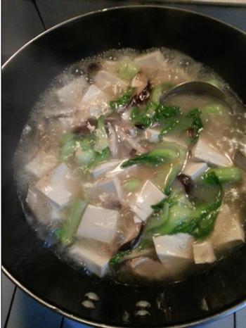 香菇油菜豆腐汤的做法图解4