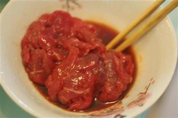 青椒炒牛肉的做法步骤2
