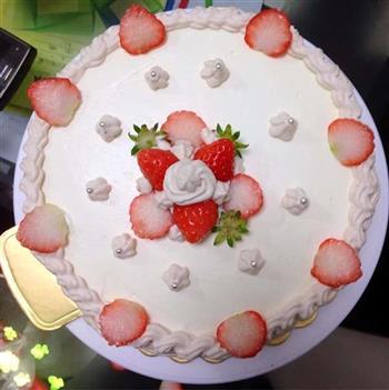 草莓园裱花蛋糕的做法步骤7