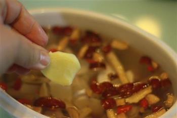 鲜鲍鱼瘦肉汤的做法步骤5
