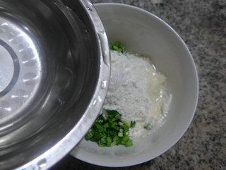 香煎韭菜饼的做法步骤8