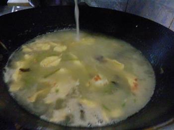 韭黄蛋汤的做法步骤5