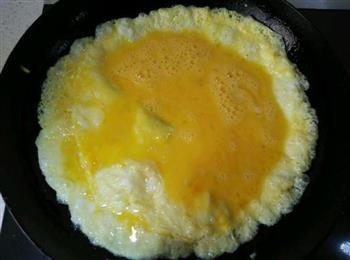 双瓜炒鸡蛋的做法步骤3