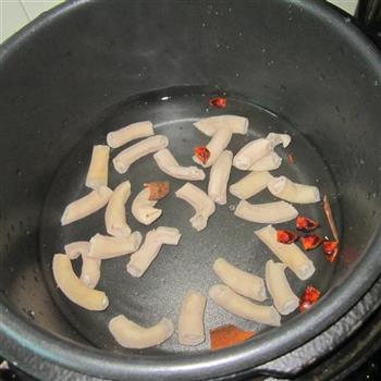 小肠海带汤的做法步骤3