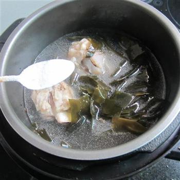 猪骨海带汤的做法步骤10