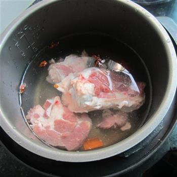 猪骨海带汤的做法步骤6