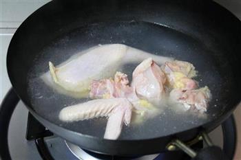 玛咖红枣炖鸡汤的做法步骤3