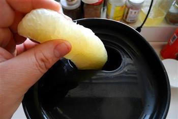蜂蜜柚子汁的做法步骤3