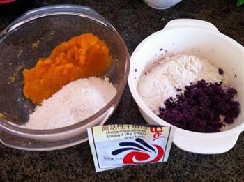 紫薯南瓜花样馒头的做法步骤2