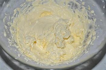 奶油霜裱花蛋糕的做法图解14