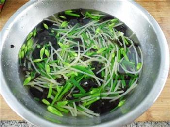 炝拌韭苔土豆丝的做法步骤3