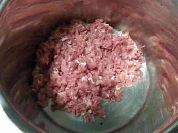 韭菜猪肉春卷的做法步骤2