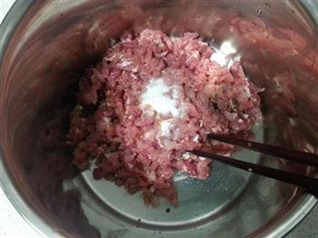 韭菜猪肉春卷的做法步骤3