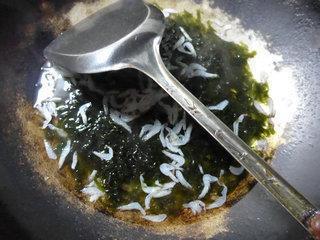 虾皮紫菜蛋花汤的做法步骤6