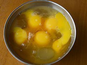 蛋皮肉松卷沙拉的做法步骤1