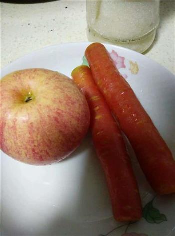 苹果胡萝卜泥的做法图解1