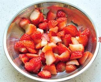 酸奶草莓蛋糕的做法图解6