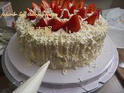 白雪草莓蛋糕的做法步骤9