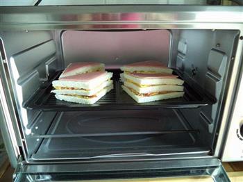 火腿番茄蛋三明治的做法步骤16