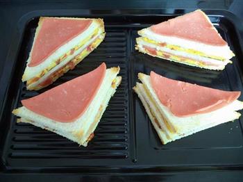 火腿番茄蛋三明治的做法图解17