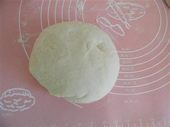 奶香豆沙发面饼的做法步骤2