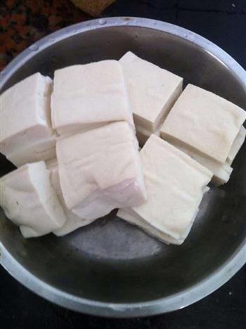 美味鱼头豆腐煲的做法步骤2
