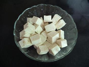 黑橄榄豆腐串的做法步骤4