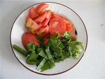 西红柿肉丸汤的做法步骤6