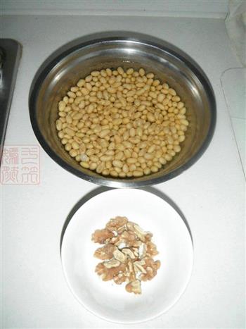 核桃豆浆的做法步骤1