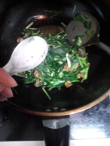 韭菜炒螺肉的做法步骤6