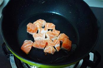 香煎三文鱼的做法步骤2