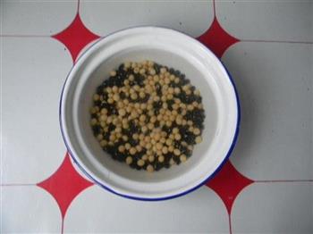 黑豆黄豆豆浆的做法图解1
