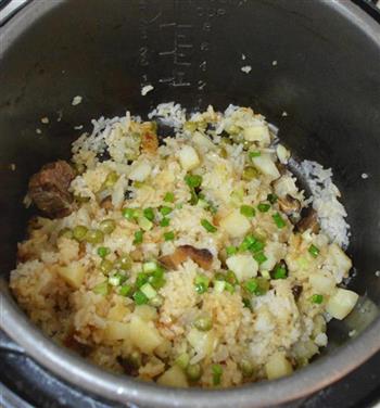 排骨香菇土豆焖饭的做法步骤7