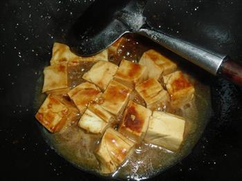 金格勒酱烧豆腐的做法步骤4