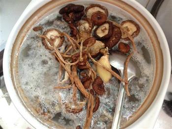 蛏干炖菌菇汤的做法图解7