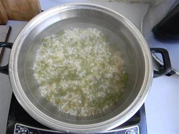 绿豆糙米粥的做法图解3