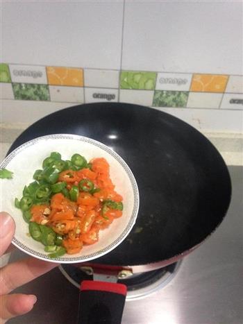 辣味白菜鱼片汤的做法步骤2