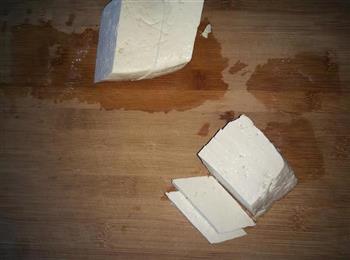 葱烧豆腐的做法步骤1