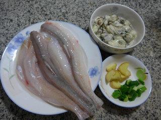 牡蛎煮虾潺的做法步骤1