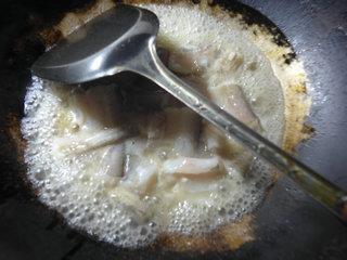 牡蛎煮虾潺的做法步骤5