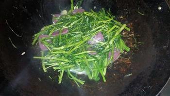 春天的美味紫薯年糕炒空心菜的做法步骤6