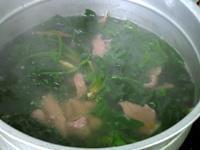 菠菜猪肝汤的做法步骤13