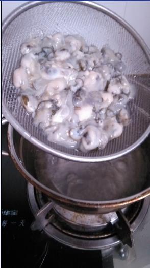 牡蛎煎蛋的做法步骤3